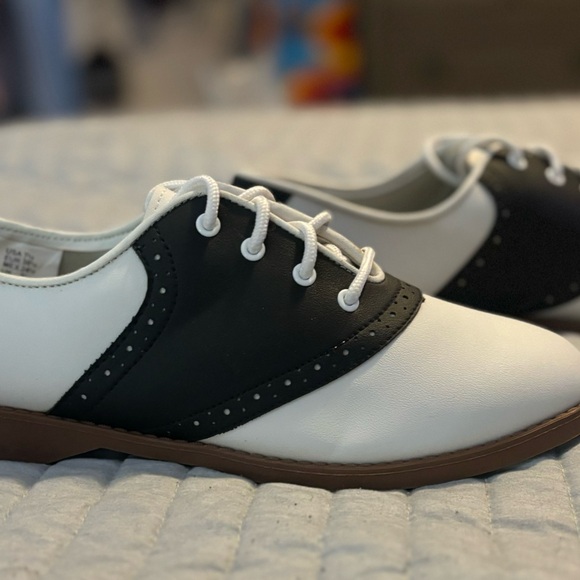 Like new saddle shoes - Picture 4 of 7